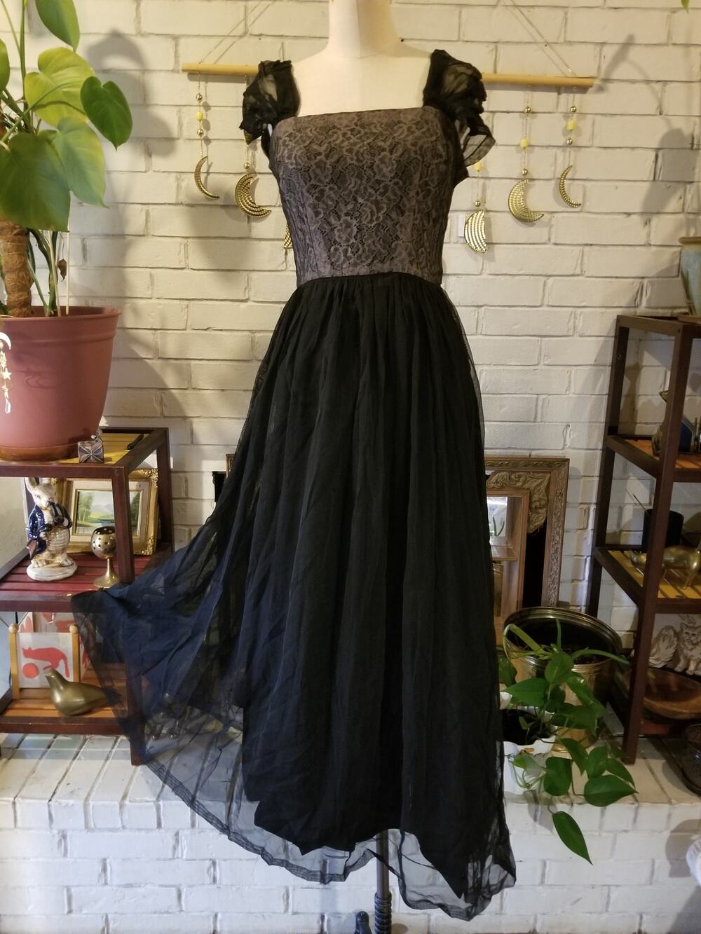 Vintage 1950s Black Tulle Lace Maxi Prom Ballgown Dress Small
